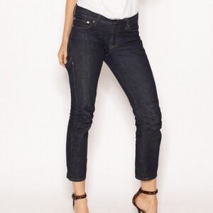 Imogene + Willie Slim Straight Mid Rise Cropped Jeans